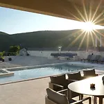Olive Villa