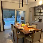 Olive Villa